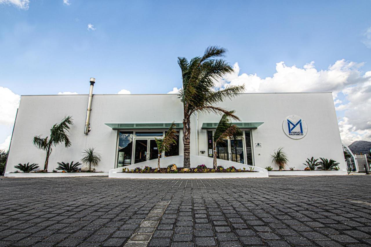 Piano Monaco Hotel Carini Exterior photo